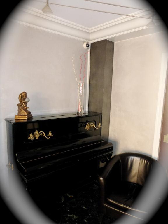 Laennec Hotel Лион Екстериор снимка