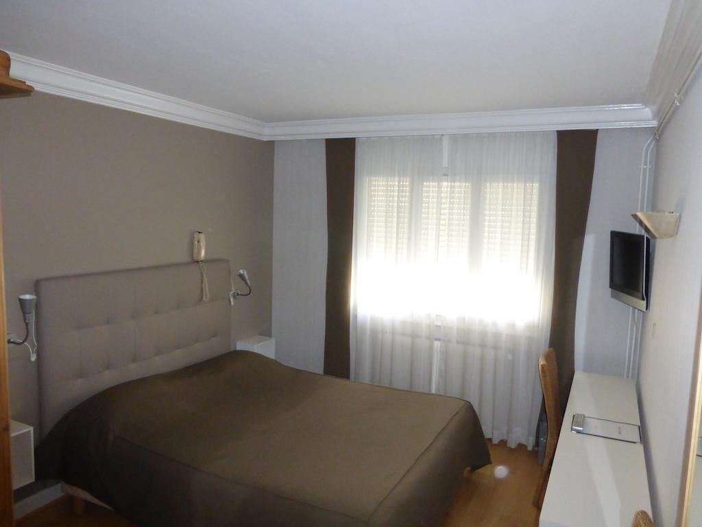 Laennec Hotel Лион Екстериор снимка